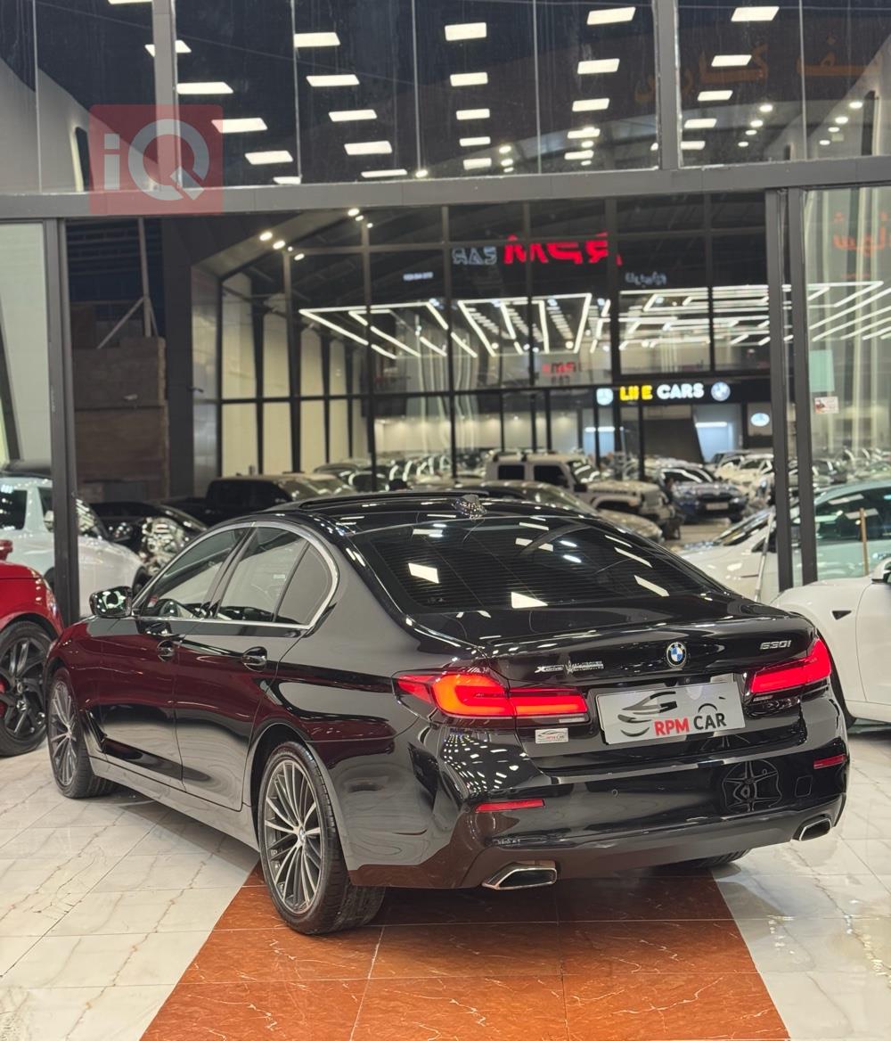 بی ئێم دەبڵیو سیریەس 5